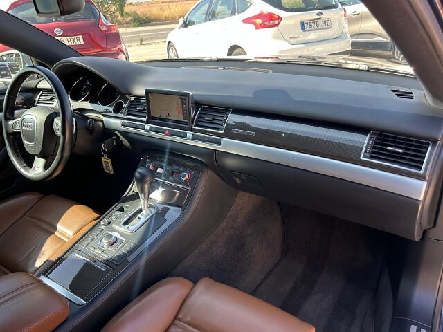 AUDI S8 QUATTRO 5.2 V10 AUTO SPANISH LHD IN SPAIN 73000 MILES STUNNING 2006
